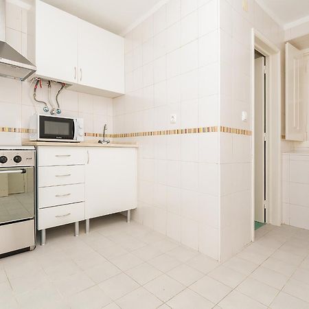 River View 1Bdr Apt In Alfama Close To Tram Lisboa Eksteriør bilde